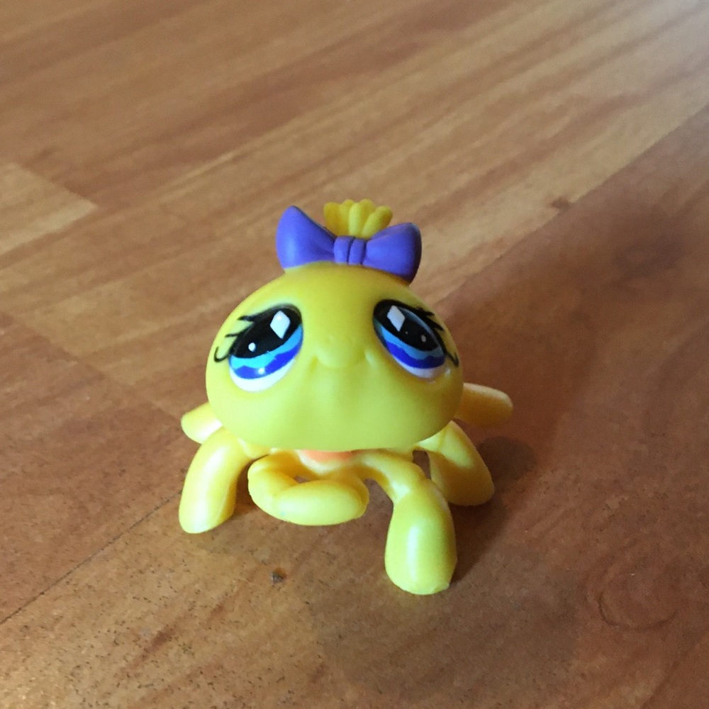 Lps rare yellow spider
